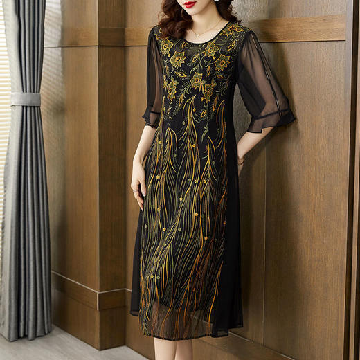 DP2029 杭州真丝连衣裙女2022夏季新款高端桑蚕丝中年妈妈绣花裙子 商品图3