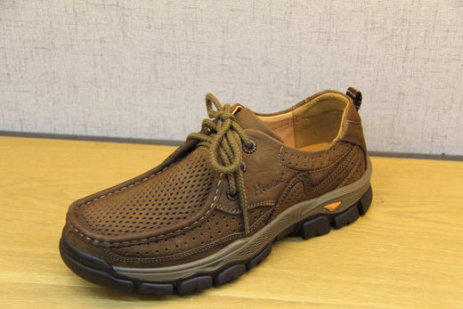 豪行2022年夏季12208911系带户外男鞋冲孔打眼透气夏季凉鞋耐磨底 专柜正品 商品图0