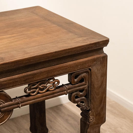 清 红木拱璧纹大画桌 商品图3