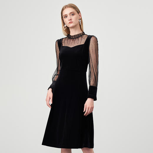 EITIE爱特爱秋款舒适简约镂空花边修身a字裙连衣6707435 商品图1