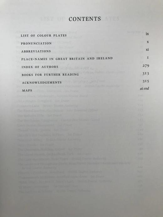 牛津英国与爱尔兰文学指南 约百幅插图 精装16开 商品图5