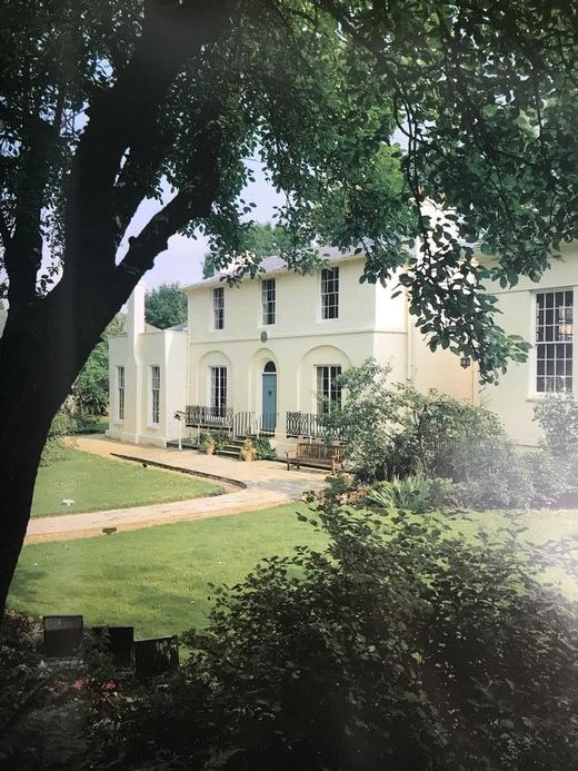 牛津英国与爱尔兰文学指南 约百幅插图 精装16开 商品图7