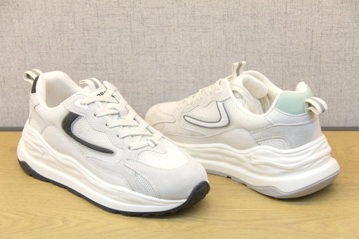 豪行2022年夏季款22247107厚底单网透气老爹鞋运动增高网眼女凉鞋 专柜正品 商品图4