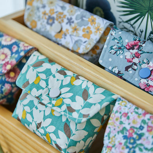 碎花系列化妆收纳包梳妆台书桌收纳袋 商品图3