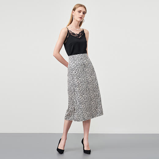 EITIE爱特爱秋冬季新款气质垂感印花A版显瘦半身裙女裙半裙6706411 商品图1