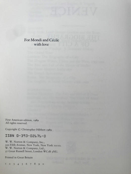 威尼斯：一座城市的传记 数百幅插图 精装16开 商品图4