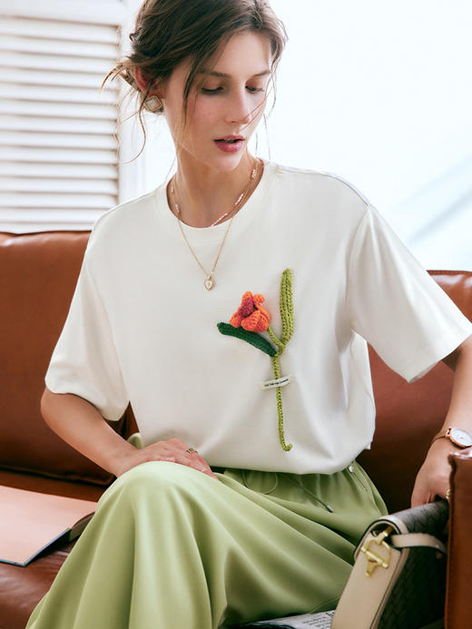 欧芮儿OLrain法式白色短袖t恤女夏季2022刺绣天丝独特别致上衣 商品图3