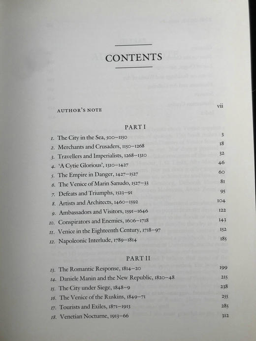 威尼斯：一座城市的传记 数百幅插图 精装16开 商品图5