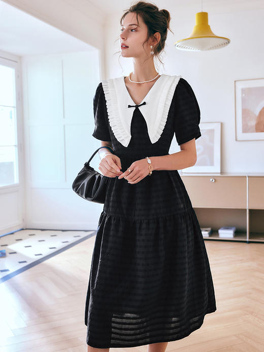 欧芮儿OLrain法式黑色赫本风连衣裙女夏季2022新款收腰娃娃领裙 商品图3