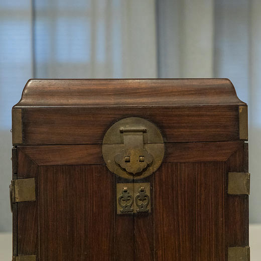 清 红木盝顶官皮箱 商品图3