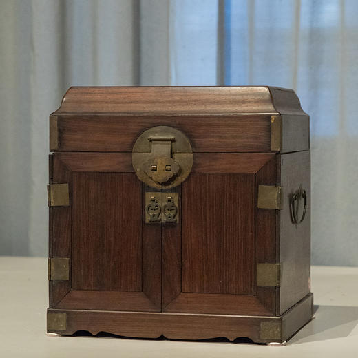 清 红木盝顶官皮箱 商品图4