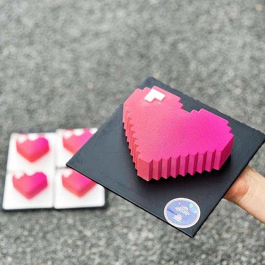 像素爱心 · 慕斯蛋糕 商品图0