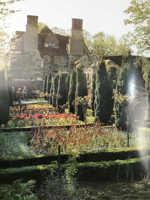 牛津英国与爱尔兰文学指南 约百幅插图 精装16开 商品图11