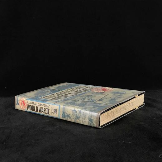 战火中的世界：二战图史 数百幅插图 精装16开 商品图1