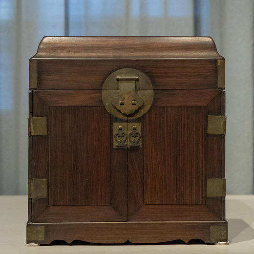 清 红木盝顶官皮箱 商品图0