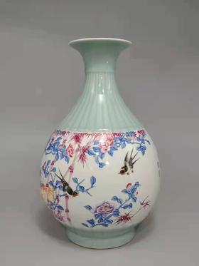 珐琅彩竹报平安瓶