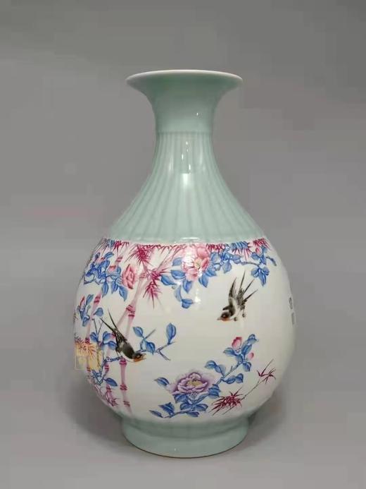 珐琅彩竹报平安瓶 商品图0