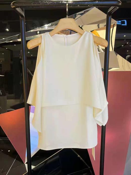 假两件露肩上衣 商品图0