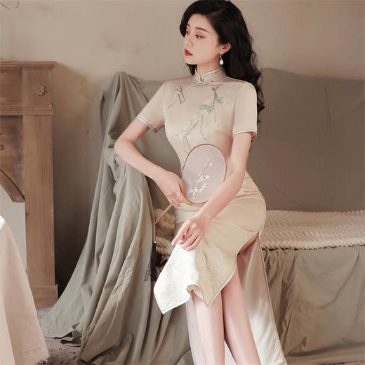 春夏少女年轻款，复古改良旗袍仿醋酸刺绣长款旗袍HX-269米白刺绣 商品图1