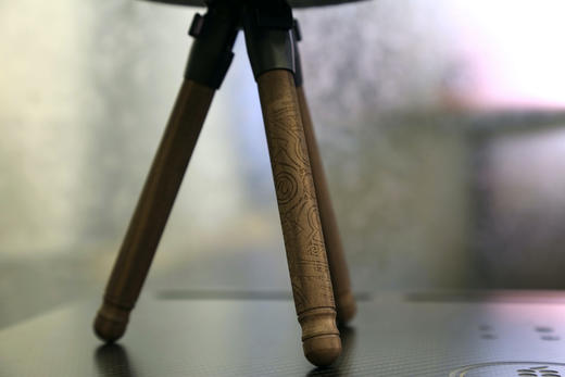 Outdoor Yogui 黑胡桃木迷你三脚架 商品图3