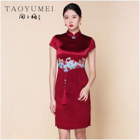 3楼 陶玉梅中式流苏重工刺绣改良旗袍