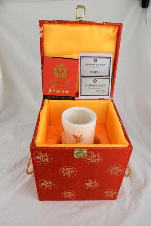 中华老字号蔡氏漆线雕结晶釉山茶花笔筒 商品图3