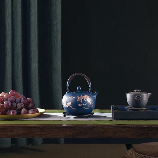 朱炳仁·铜｜喜鱼戏荷茶壶 商品图2