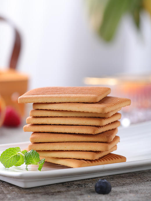 【中欧班列精选】俄罗斯进口饼干 小刺猬早餐饼奶香浓郁香酥可口休闲零食原装380克 正品保证 商品图8