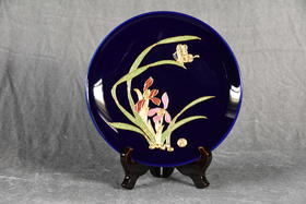 中华老字号蔡氏漆线雕空谷幽兰盘（8英寸蓝釉）