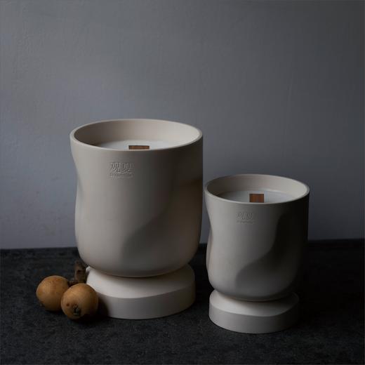 【积分礼遇】苏州甜·春茶枇杷 精油木芯香薰蜡烛 商品图2