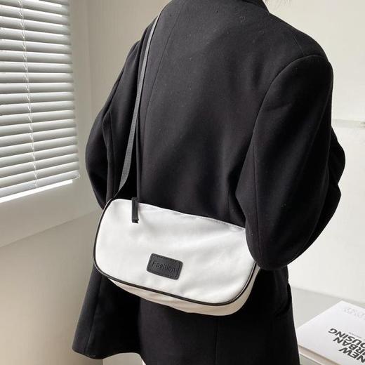 【显气质超轻便❗️网红斜挎小方包】今年超流行的百搭小众包包，新潮时尚运动单肩包，洋气显气质腋下包斜挎包化妆包，七夕情人节圣诞节礼物新年礼盒年货礼盒 商品图1