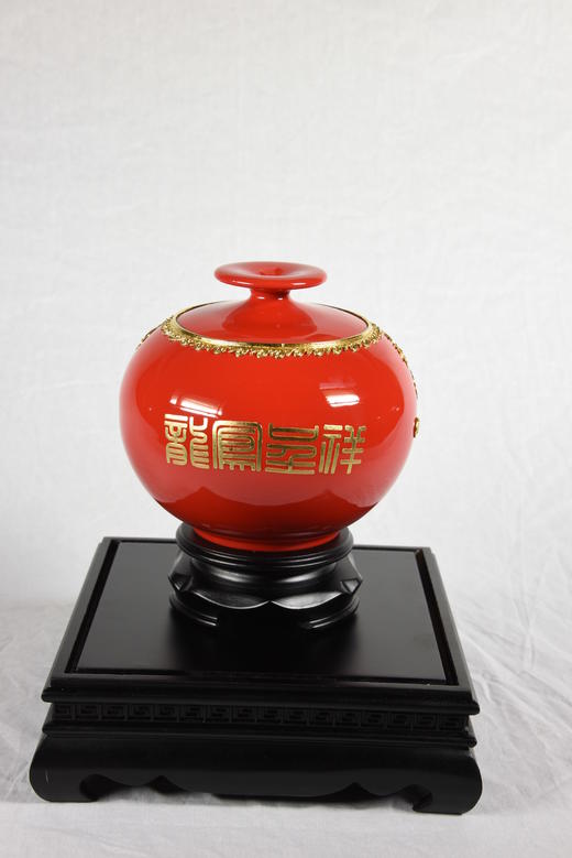 中华老字号蔡氏漆线雕6英寸龙凤呈祥圆瓶（红釉） 商品图3