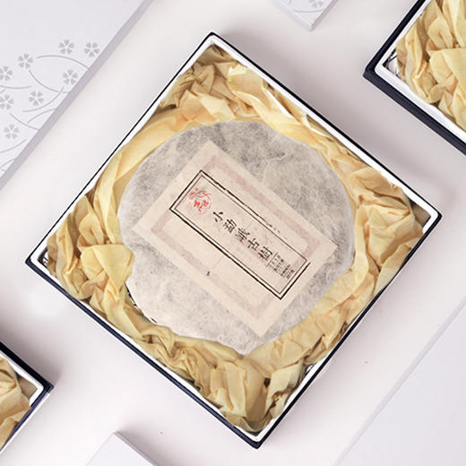 2018小勐峨古树春饼（生普） 商品图0