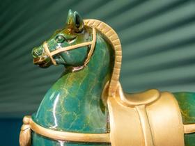 中华老字号朱府铜艺守护马