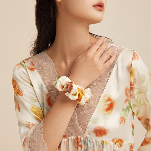 金三塔新品 真丝缎面桑蚕丝法式复古简约大肠发圈  JXQ239 商品图3