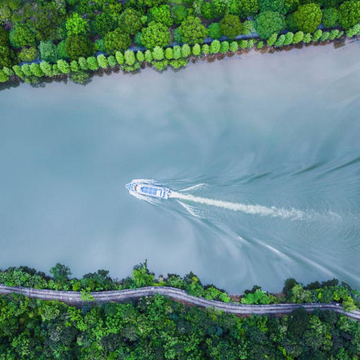 3天2晚【杭州富春方外酒店】周末不加价！享咖啡券、森系山泉汤池、专业旅拍、文化活动等，坐拥“三江两岸”绿道溪西畈景区，周边度假推荐！ 商品图1