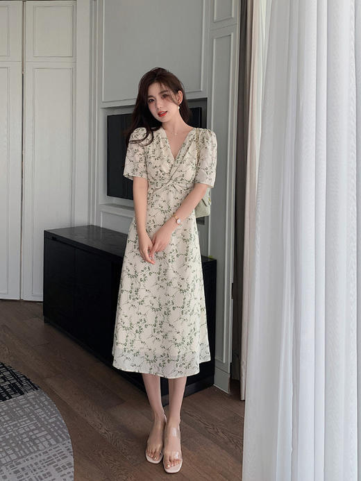 【修身显瘦连衣裙】夏季女装法式复古小众流行裙子 商品图3