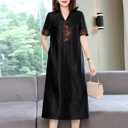 AHM myx8599仿真连衣裙显瘦气质V领大码妈妈装 商品图0