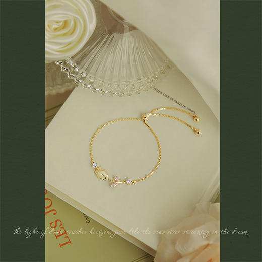 Oflye潮流饰品 郁金香手链女ins小众设计感新款猫眼石手饰品 商品图3