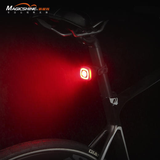 迈极炫RN120自行车尾灯USB充电刹车感应智能光感夜骑警示 商品图4