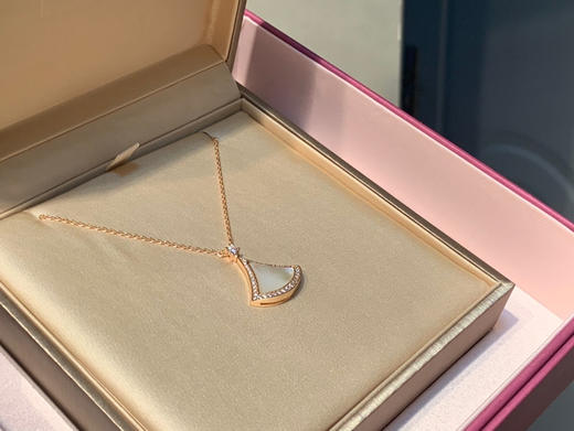 宝格丽七夕情人节扇子项链 商品图4