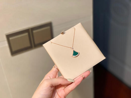 宝格丽七夕情人节扇子项链 商品图6