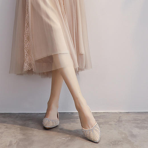 PARDORY   新款透气女鞋 蝴蝶结尖头蛋卷鞋&巴洛克风单鞋&飞织镂空拖鞋&飞织宽面拖鞋，干净，利落，优雅，只一眼，便是浓郁女人味 商品图9