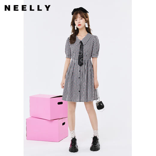 NEELLY纳俪翻领连衣裙女减龄撞色黑白格娃娃裙泡泡袖A字裙中长款 商品图1