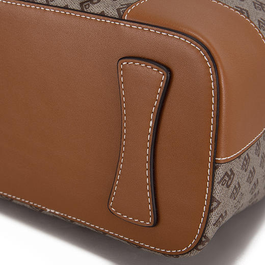 PLD/保兰德 真我系列PVC配皮老花水桶包小众设计通勤女单肩斜挎包 商品图4