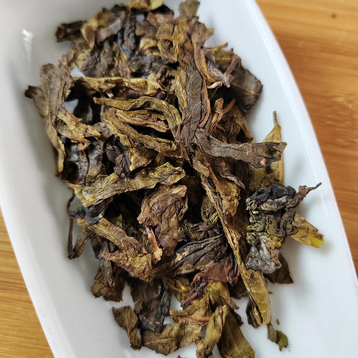 生普丨叶舞地 2022年 冰岛黄金条 333克 商品图2