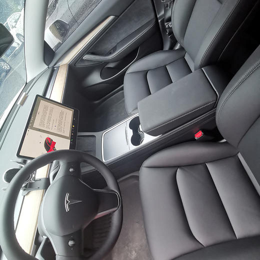 特斯拉 Model 3 标准续航后驱升级版 3D6 【长租-北京】 商品图4