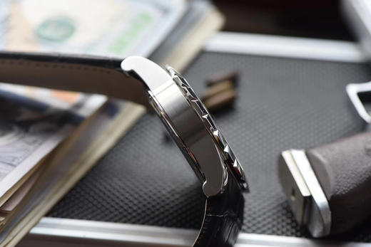 JB罗杰杜biEXCALIBUR王者系列白壳RDDBEX0393，45mm直径，皮表带，陀飞轮机芯，男士腕表，透底 商品图7