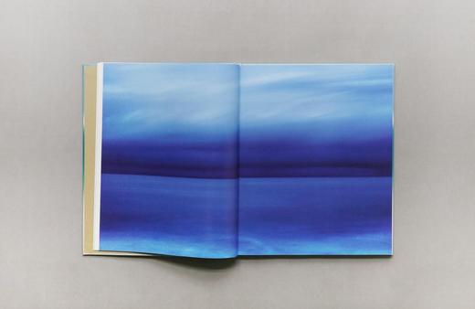 【预订】Liquid Horizon:Meditations on the Surf and Sea | 流动地平线:海浪与海洋的冥想 摄影集 商品图1