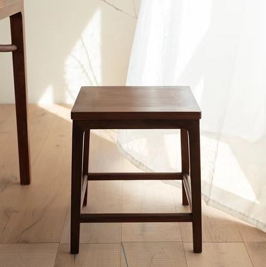 新中式实木小方凳 商品图2